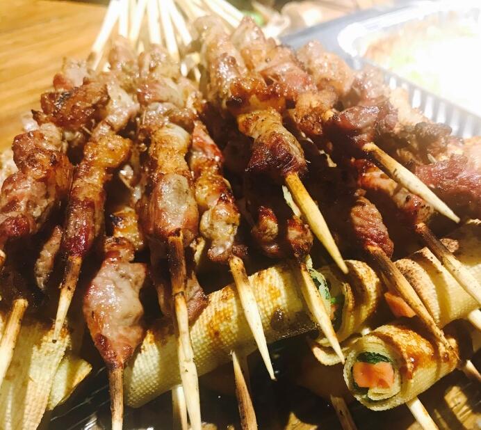 聚餐必去，天津8家最好吃的海鲜、烧烤圣地，火爆到没朋友，天津人都爱！