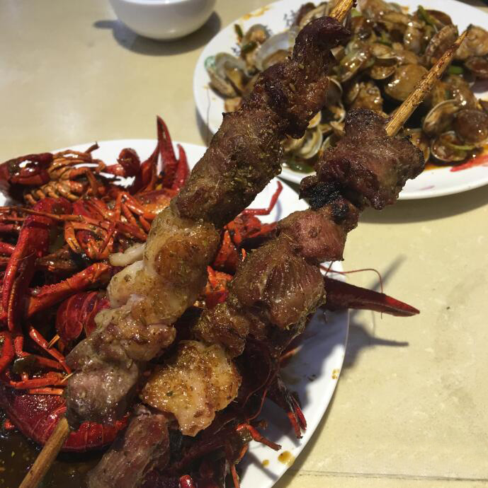 聚餐必去，天津8家最好吃的海鲜、烧烤圣地，火爆到没朋友，天津人都爱！