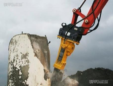 50年前，世界第一台液压破碎锤就出现了！