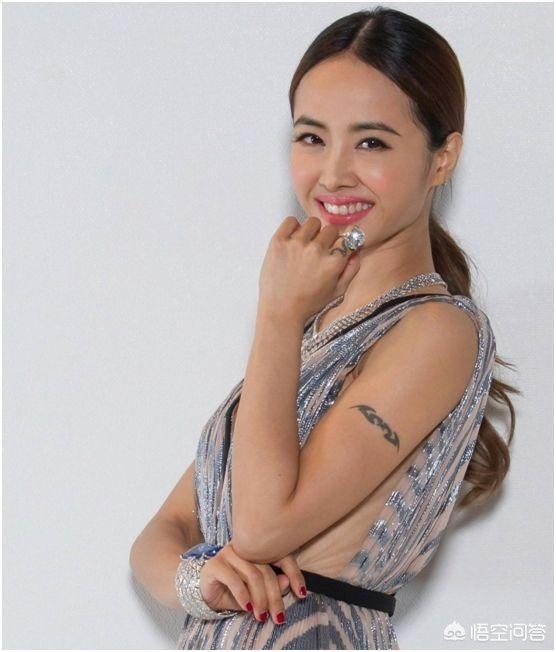 纹手上的图案女图片(围观一下女明星们个性十足的纹身) - 赤虎壹号