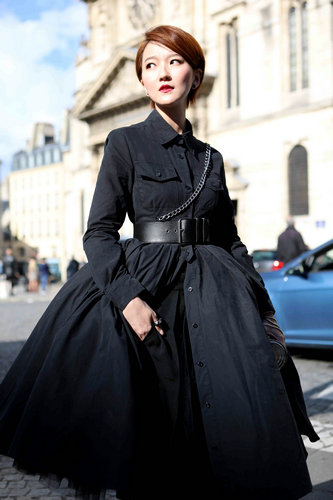 蔡春佳出现在巴黎时装周上
时尚百搭玩酷潮流
