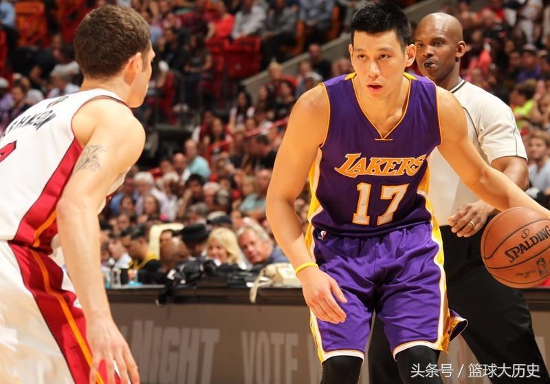 林书豪为什么能在nba站稳脚(同为黄种人后卫！林书豪为什么能在NBA站稳脚跟？)