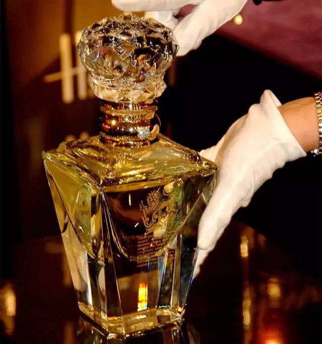 全世界最贵的香水图片