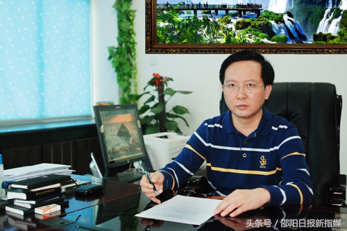 原邵阳医专（2004年组建）党政一把手名单，在这里；分别有三任党委书记、两任校长