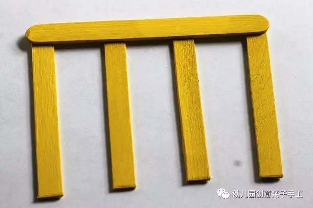 幼儿园废物利用：冰棍棒制作手工小相框，小汽车大头贴款，和孩子一起搞怪