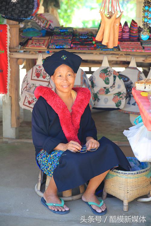 探秘泰国北部令人震撼的《长颈族》，很多人都说，长颈族脖子上的项圈就像旧中国女人裹小脚一样