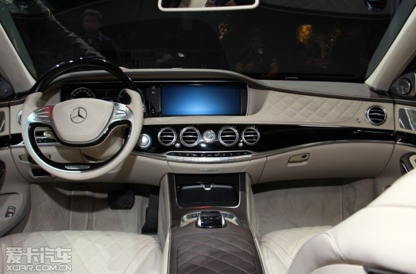 6.0T迈巴赫S级 S 400 4MATIC146万起步高配置图