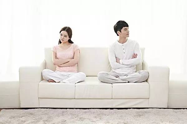 女人悬针纹预示什么（悬针纹面相命运讲解）