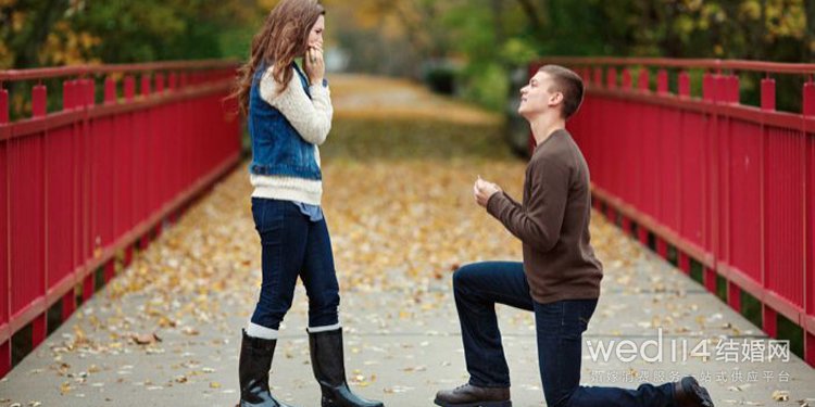 朋友求婚让我讲一段话 朋友求婚帮忙录祝福语