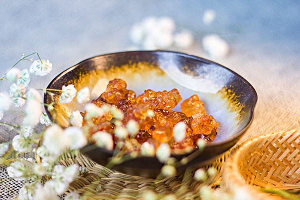 桃胶是怎么形成的 桃胶是什么做的