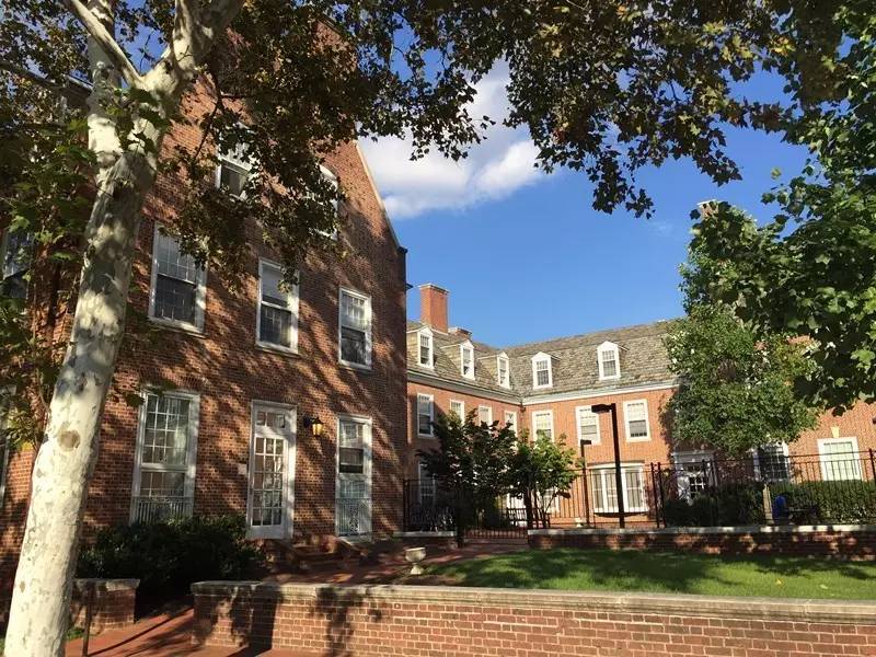 高中一毕业就读美国名校医科，这可能吗？