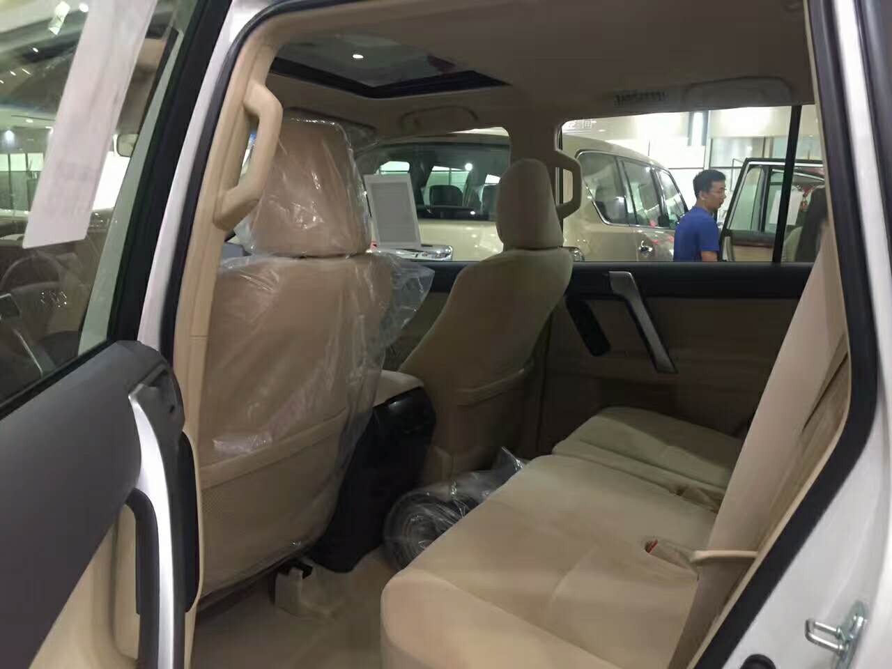 2017款丰田霸道4000中东版现车 经典SUV全国最低价