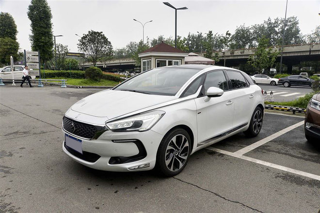 豪华中型车行情推荐 讴歌TLX优惠10万元