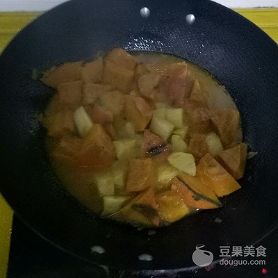 南瓜燉土豆,南瓜燉土豆的做法