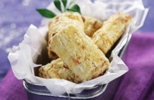 切达奶酪可以直接吃吗 和马苏里拉芝士有什么区别