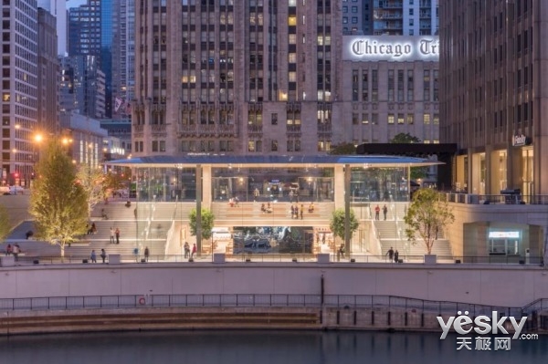 iPhone X的屏幕很贵 维修费用2288元