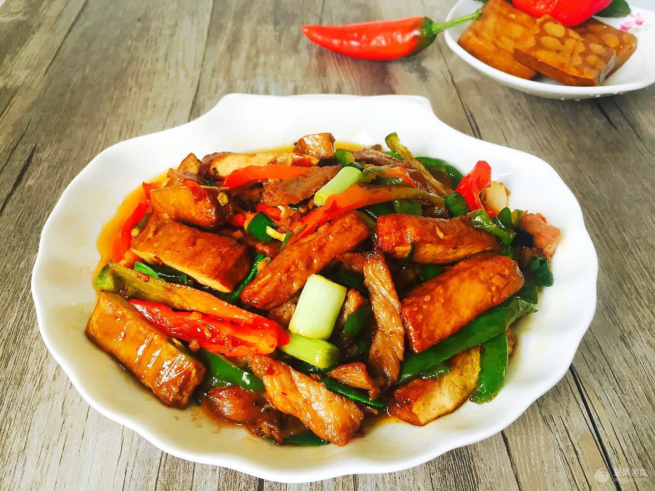 13香干炒肉做法(湘菜香干炒肉的做法)