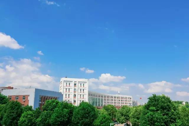 武汉商学院最全入学攻略，萌新们快来领取！