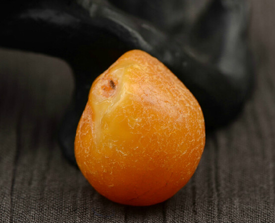 蜜蜡里的"爱马仕",海漂籽料从哪来的?为何这么贵!