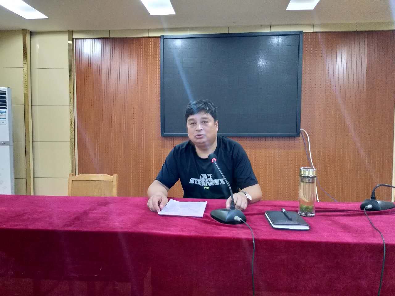 充电学习、深入课改—鲁山二高在炎热酷暑中迎来‘学前周’