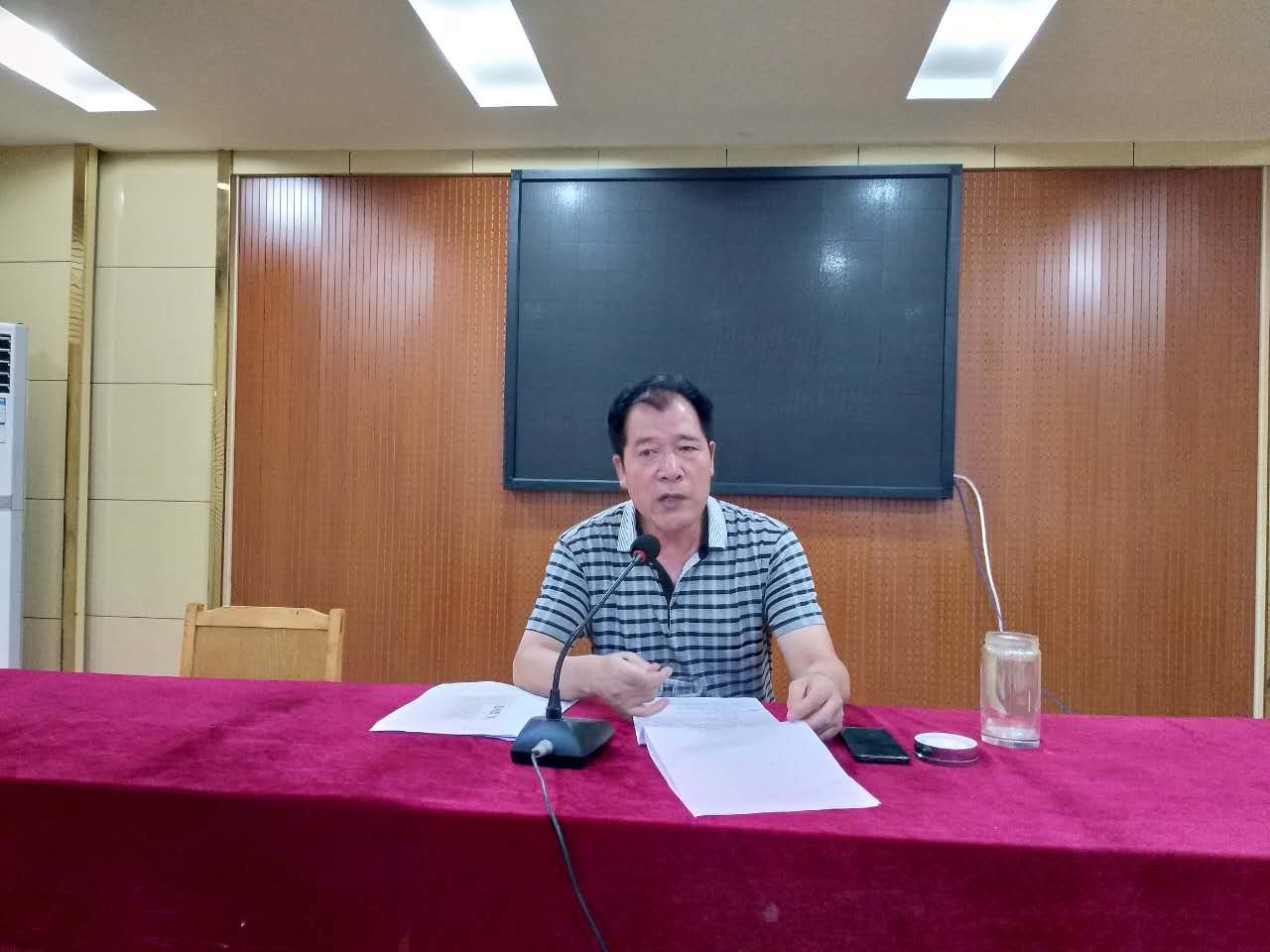 充电学习、深入课改—鲁山二高在炎热酷暑中迎来‘学前周’