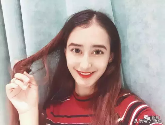 王俊凯的大学同学全是网红脸版张柏芝张天爱啊！