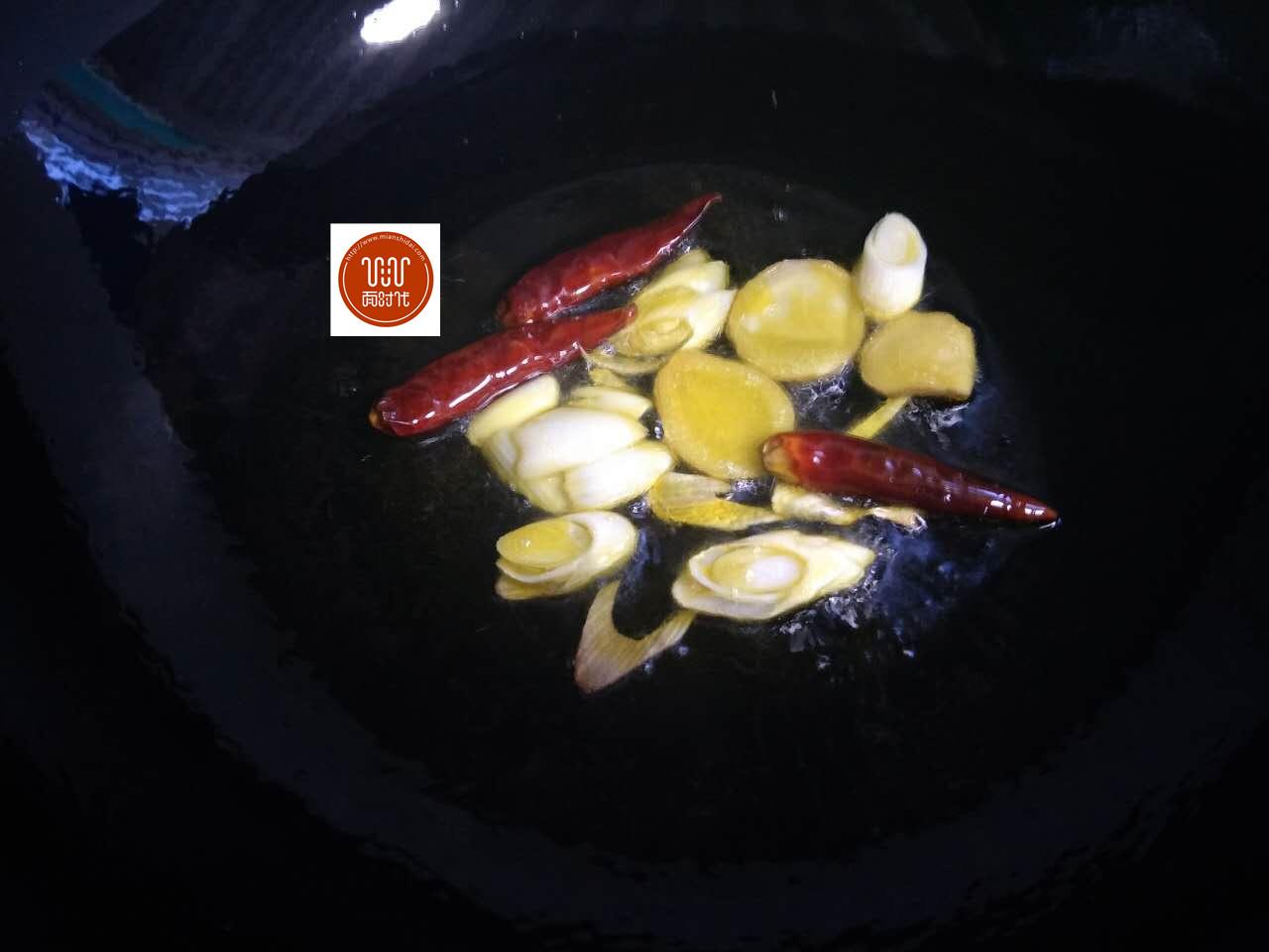 麻辣燙最簡單的做法,麻辣燙最簡單的做法沒有火鍋底料