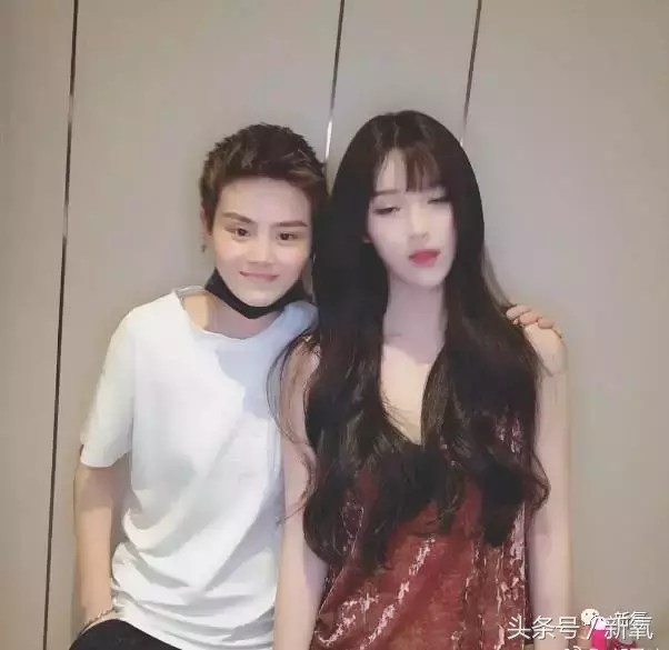 王俊凯的大学同学全是网红脸版张柏芝张天爱啊！