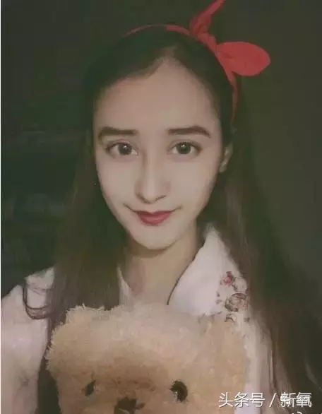 王俊凯的大学同学全是网红脸版张柏芝张天爱啊！