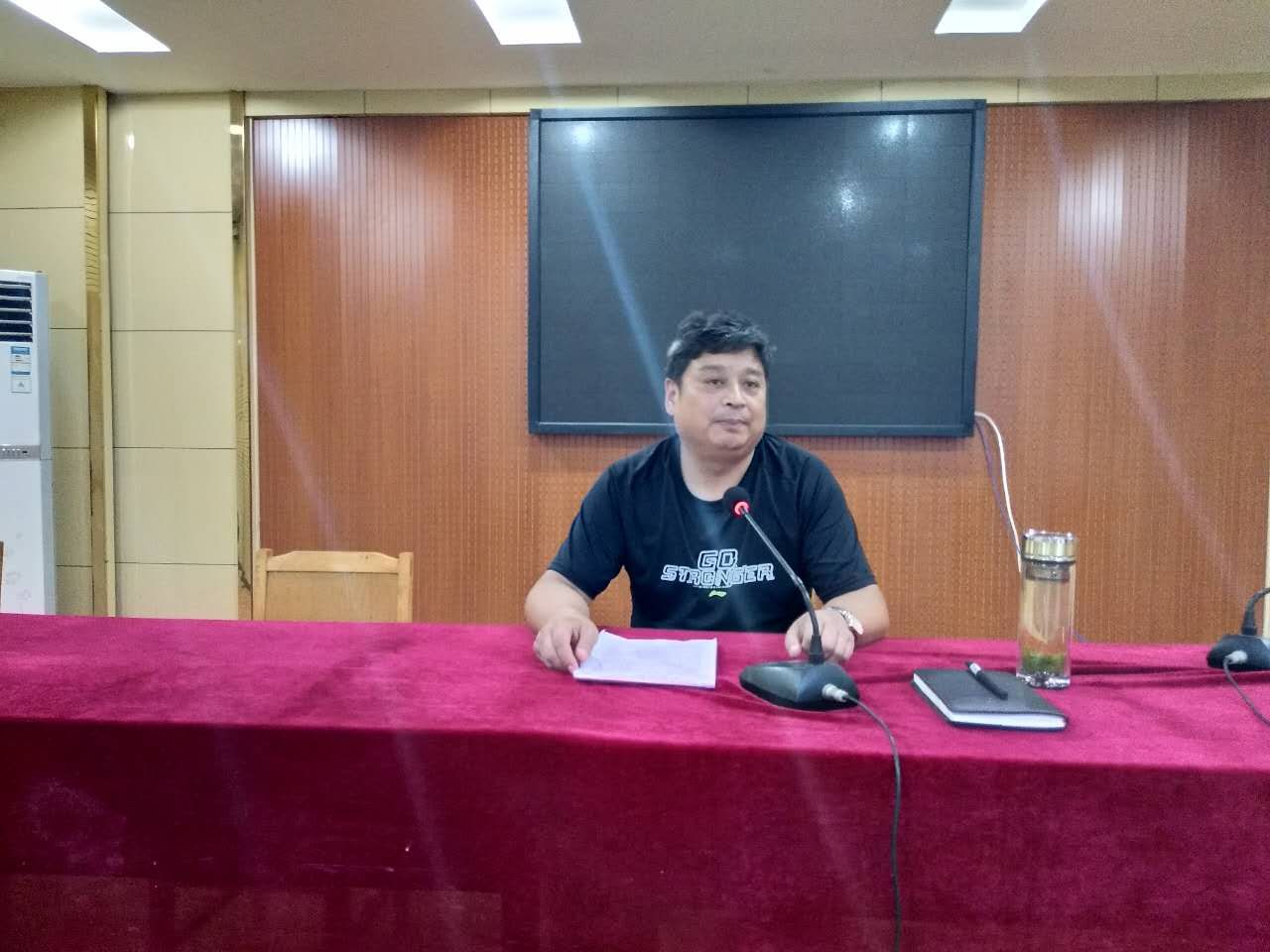 充电学习、深入课改—鲁山二高在炎热酷暑中迎来‘学前周’