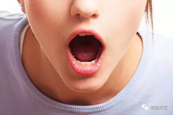 舌苔厚白是怎么回事 教你从舌苔中判断健康情况