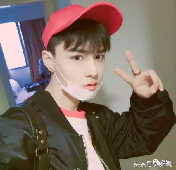 王俊凯的大学同学全是网红脸版张柏芝张天爱啊！