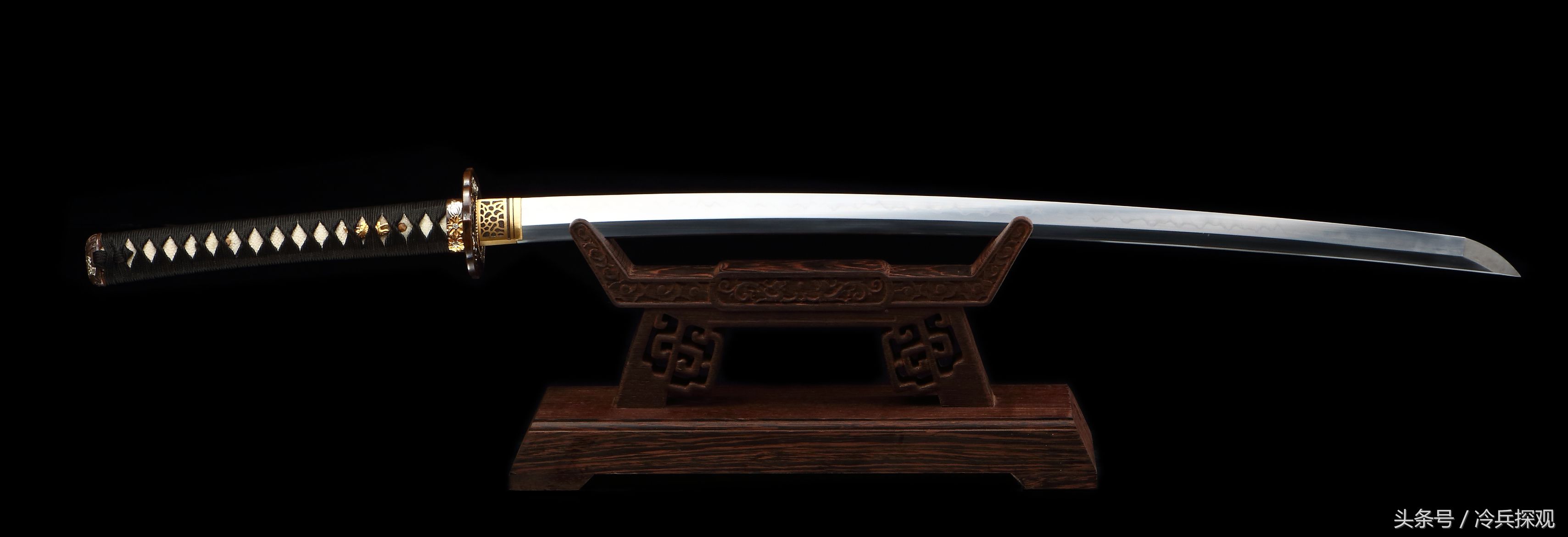 东洋刀摆放有哪些风水讲究和注意事项(家居风水怎么放刀) - 情书号