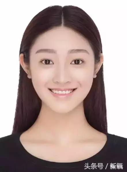 王俊凯的大学同学全是网红脸版张柏芝张天爱啊！