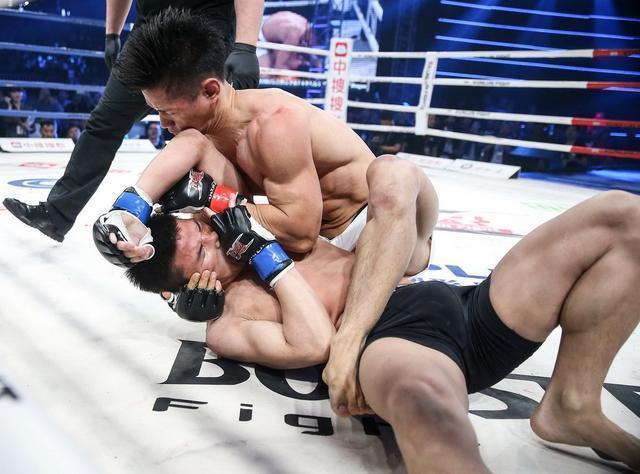 杨建平KO日本拳王有假？获100万奖励，复出KO日拳王破质疑