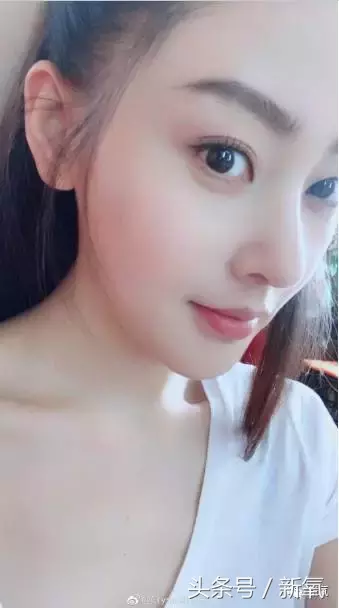 王俊凯的大学同学全是网红脸版张柏芝张天爱啊！