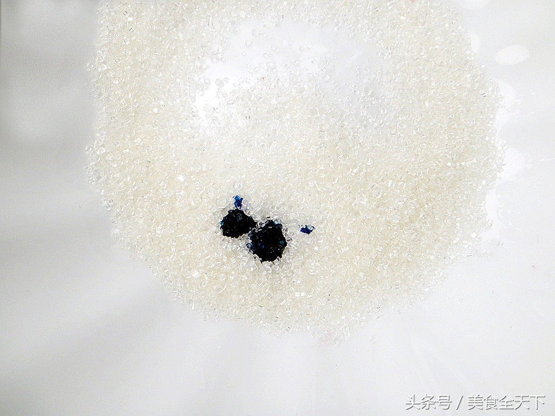 藍(lán)色妖姬翻糖蛋糕,藍(lán)色妖姬翻糖蛋糕百科