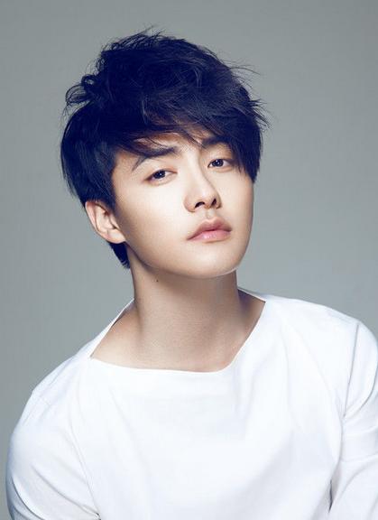 2岁私生子疑曝光,0绯闻的花美男这次炸了!