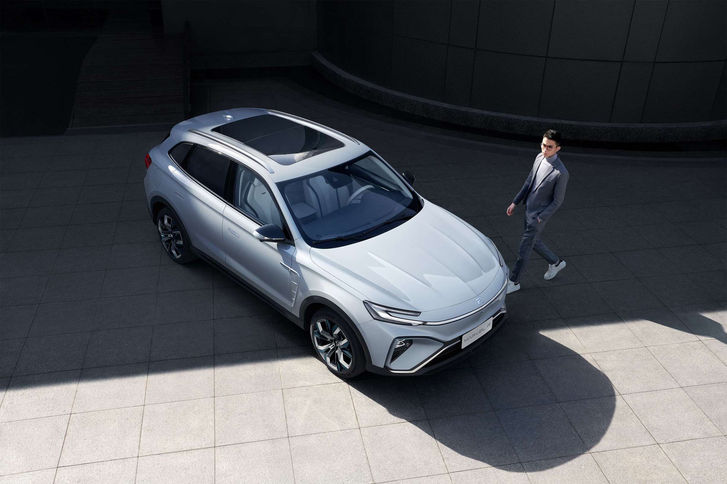 银泰电动汽车价格及图片(上汽高端智能纯电动suv丨marvel) - 价格百科