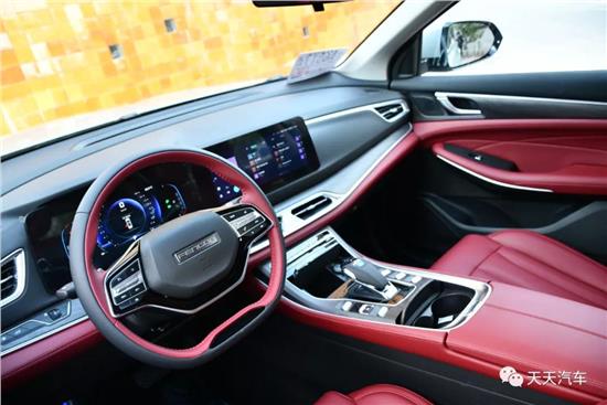 高性价比的6座SUV 全方位试驾风光新580