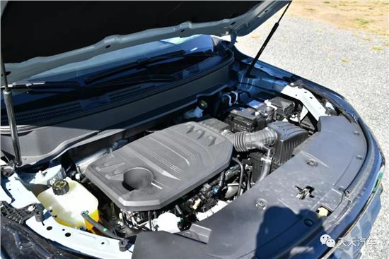 高性价比的6座SUV 全方位试驾风光新580
