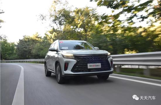 高性价比的6座SUV 全方位试驾风光新580