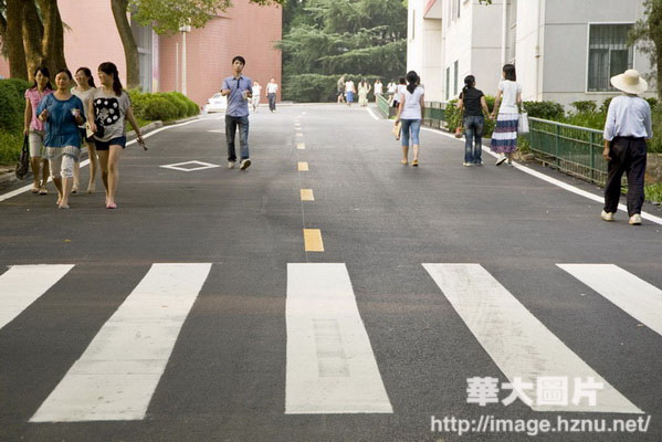 爸爸在，家就在！学霸孝女要背父亲来武汉上大学了