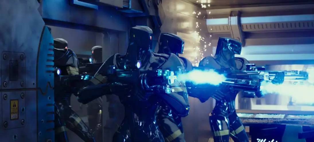 吕克贝松用十年拍的欧洲影史最贵电影《星际特工》疯狂打脸好莱坞