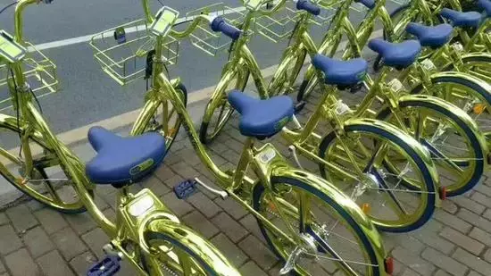 还记得那个“土豪金单车”吗？有网友反映押金退不回来了……
