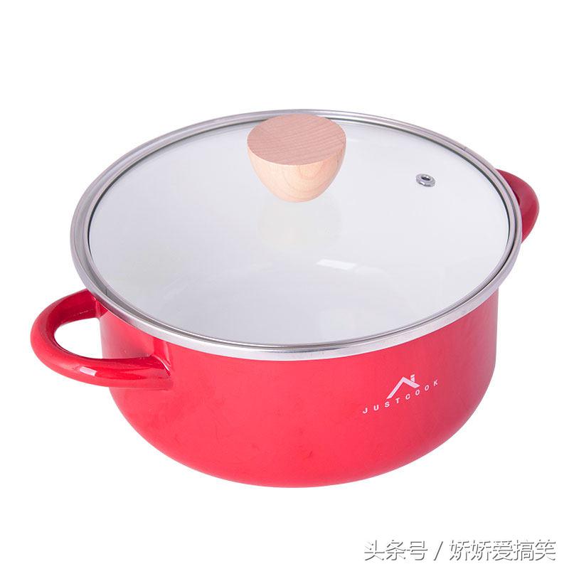 用陶瓷汤锅，煲出冬日温情