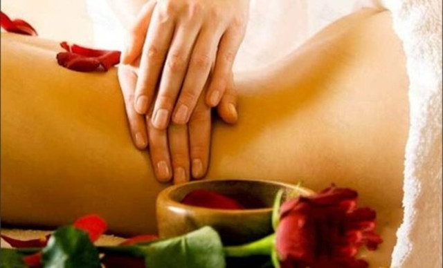 秋天排汗少，想要排毒轻体，缓解疲劳，改善睡眠？试试精油开背呀