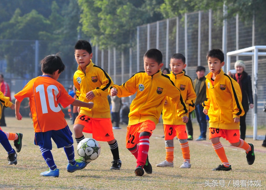 日本为什么总是进世界杯(“输在起跑线”的日本足球为何连续6届晋级世界杯)