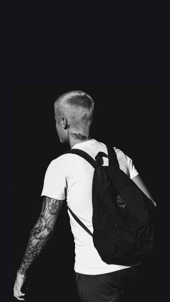 justinbieber 黑白色调款背景图片,艾玛