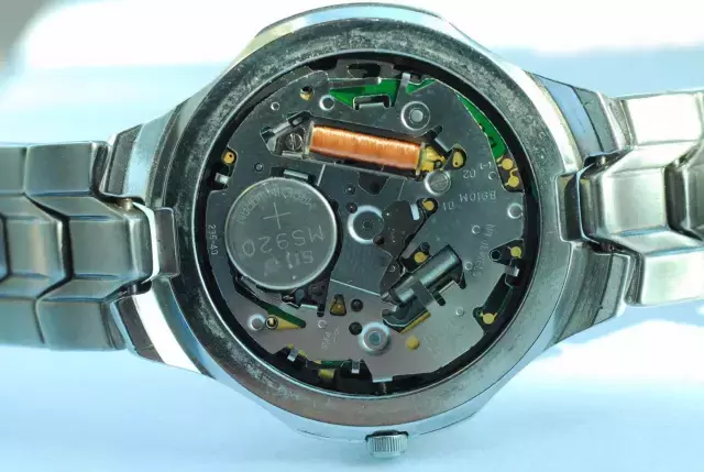 不是只有劳力士能够“一劳永逸”，光动能手表也可以